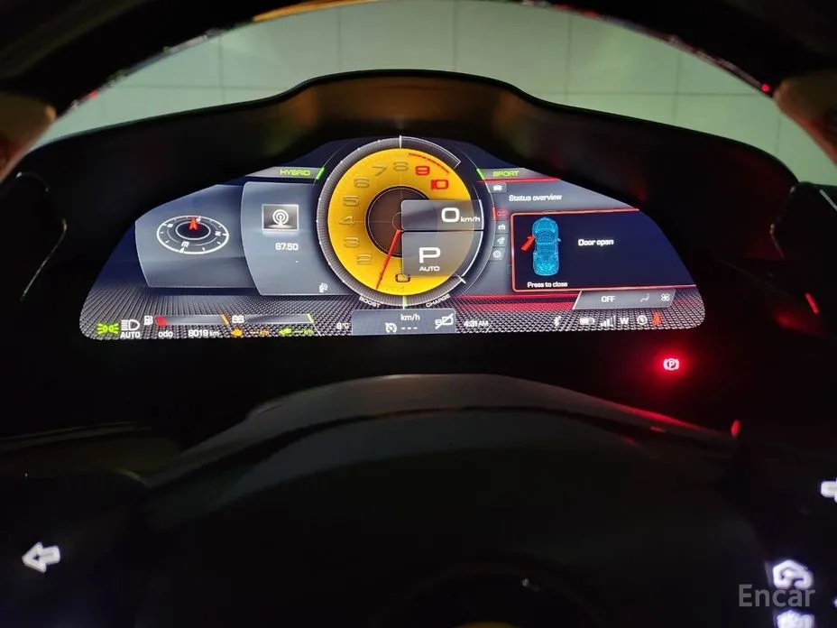 Фото 10 - Ferrari SF90