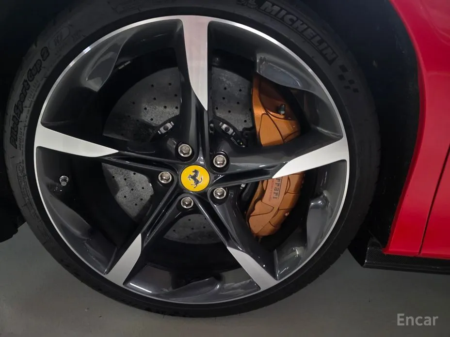 Фото 17 - Ferrari SF90