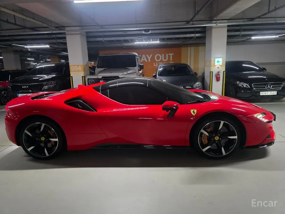 Фото 8 - Ferrari SF90