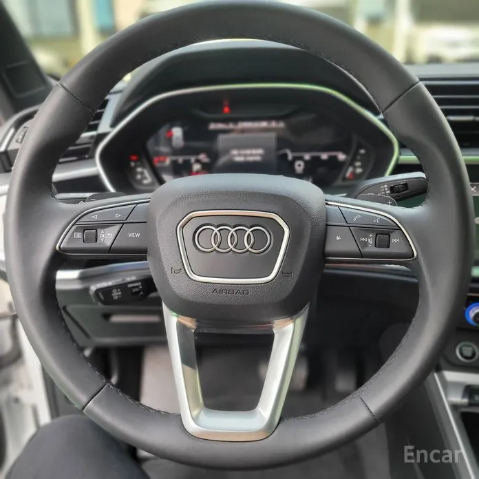 Фото 8 - Audi Q3