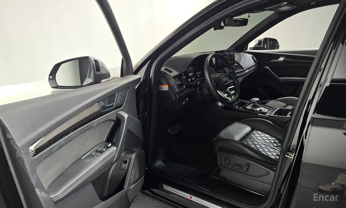 Фото 10 - Audi SQ5