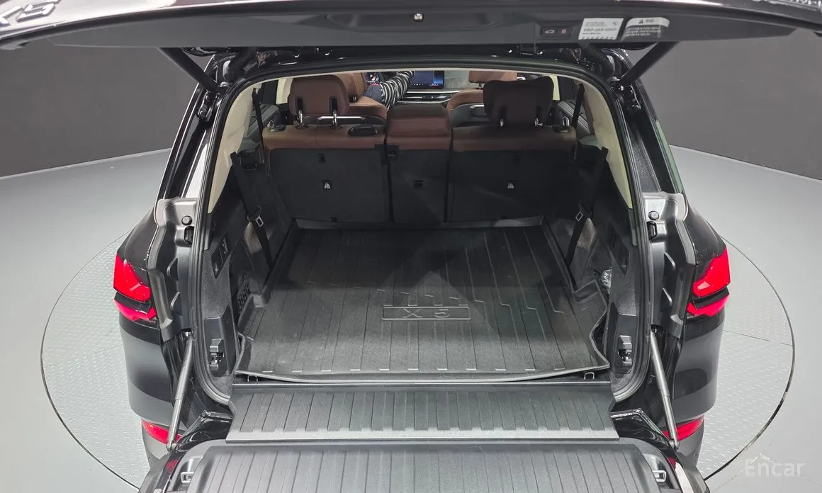 Фото 19 - BMW X5