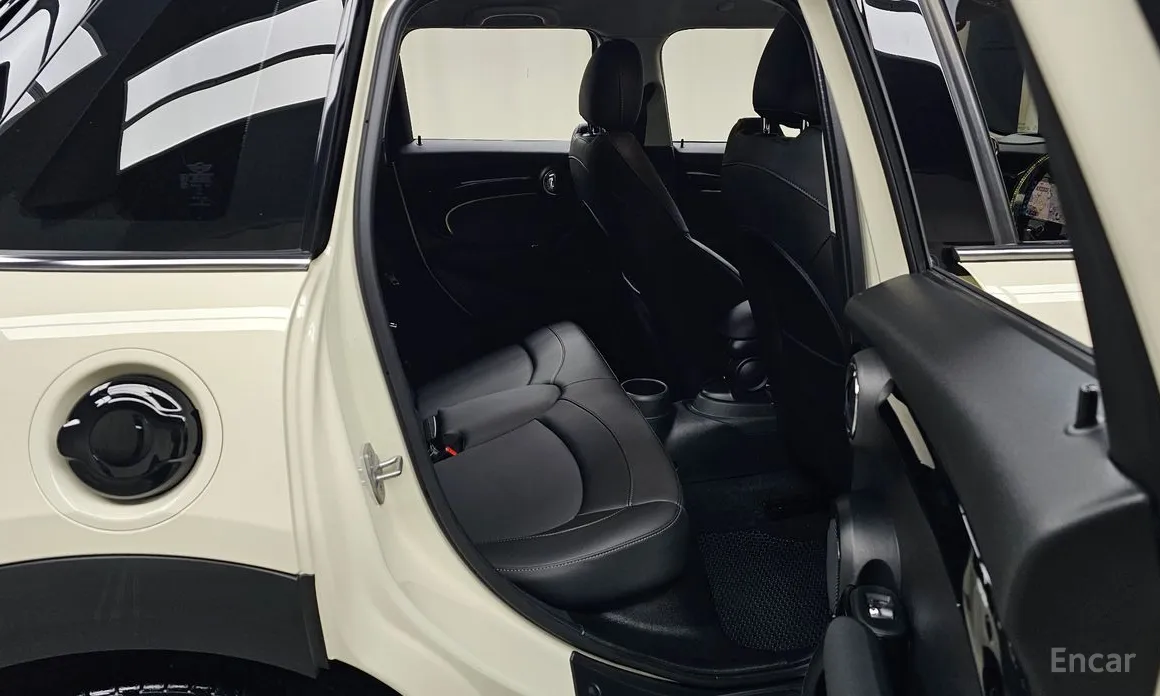 Фото 12 - Mini Cooper