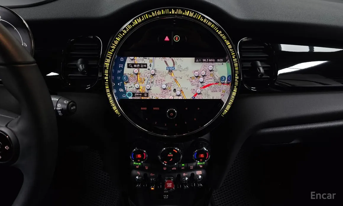 Фото 15 - Mini Cooper