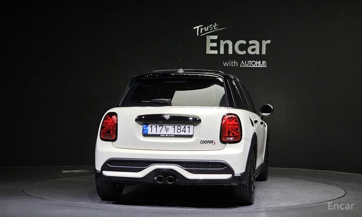 Фото 4 - Mini Cooper