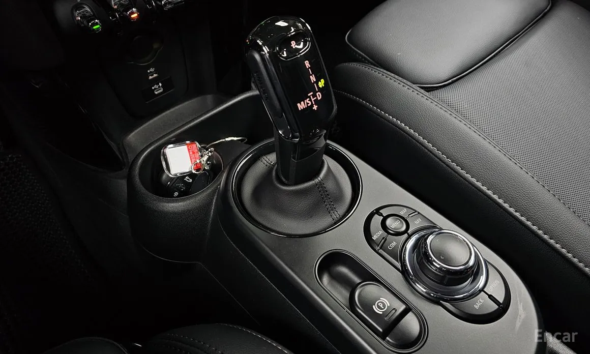 Фото 9 - Mini Cooper