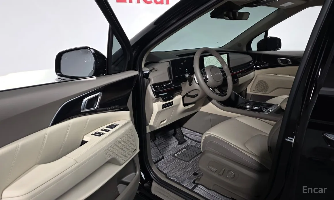 Фото 12 - Kia Carnival