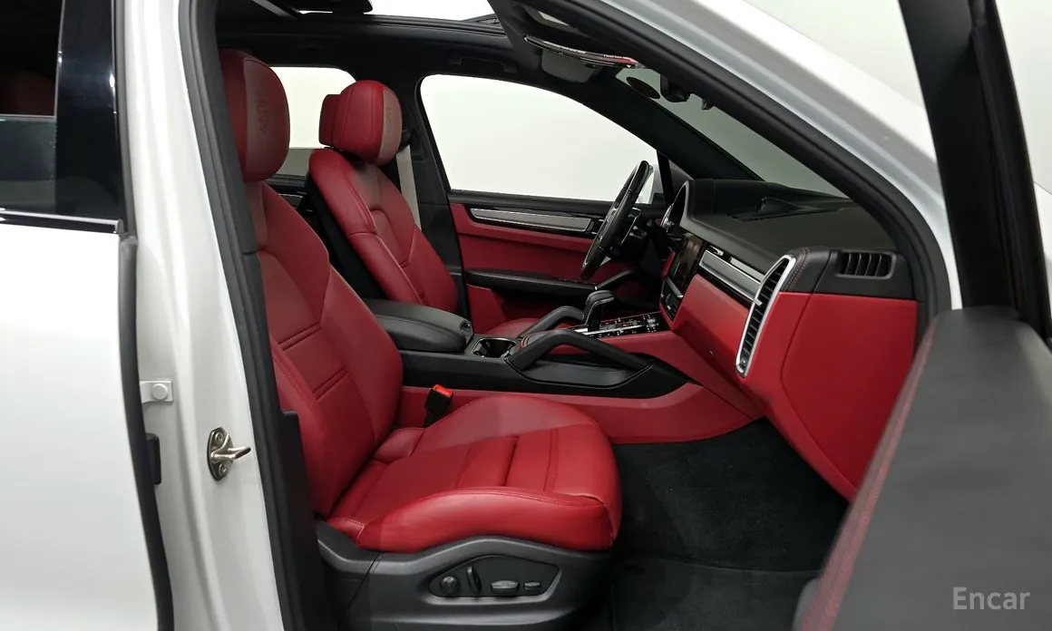 Фото 10 - Porsche Cayenne