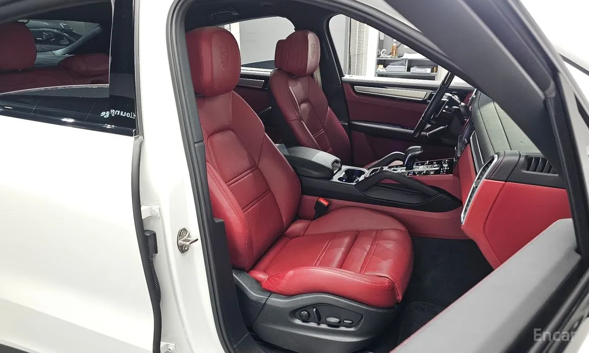 Фото 10 - Porsche Cayenne