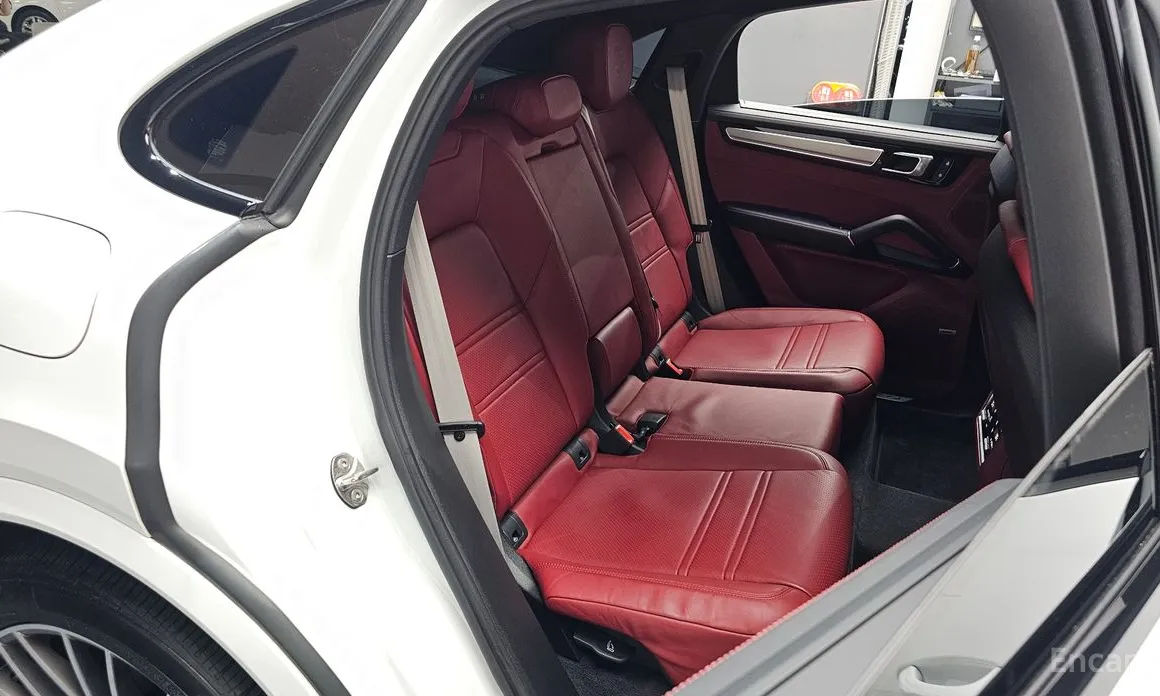 Фото 11 - Porsche Cayenne