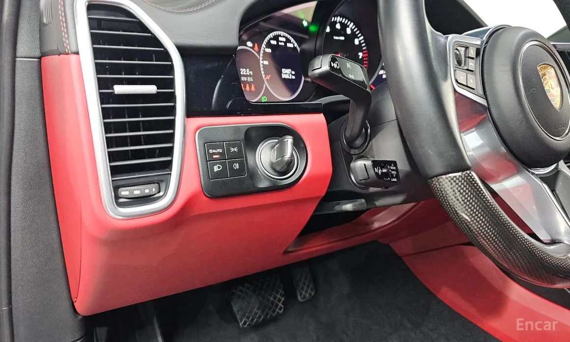 Фото 13 - Porsche Cayenne