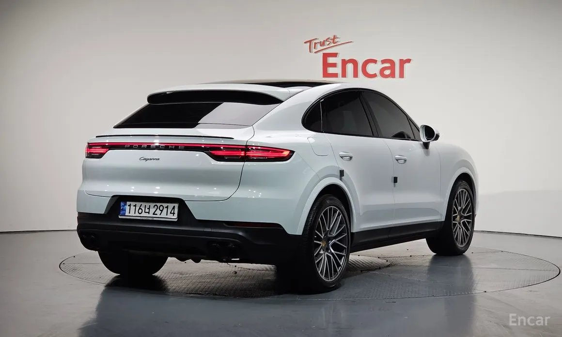 Фото 2 - Porsche Cayenne