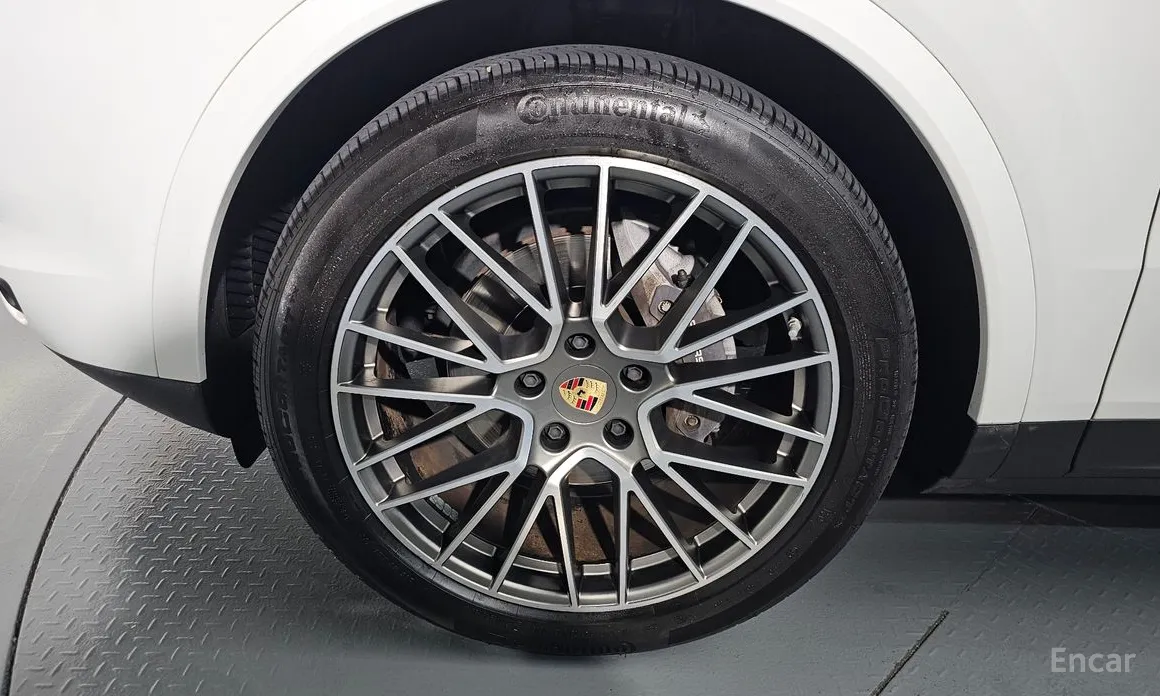 Фото 5 - Porsche Cayenne