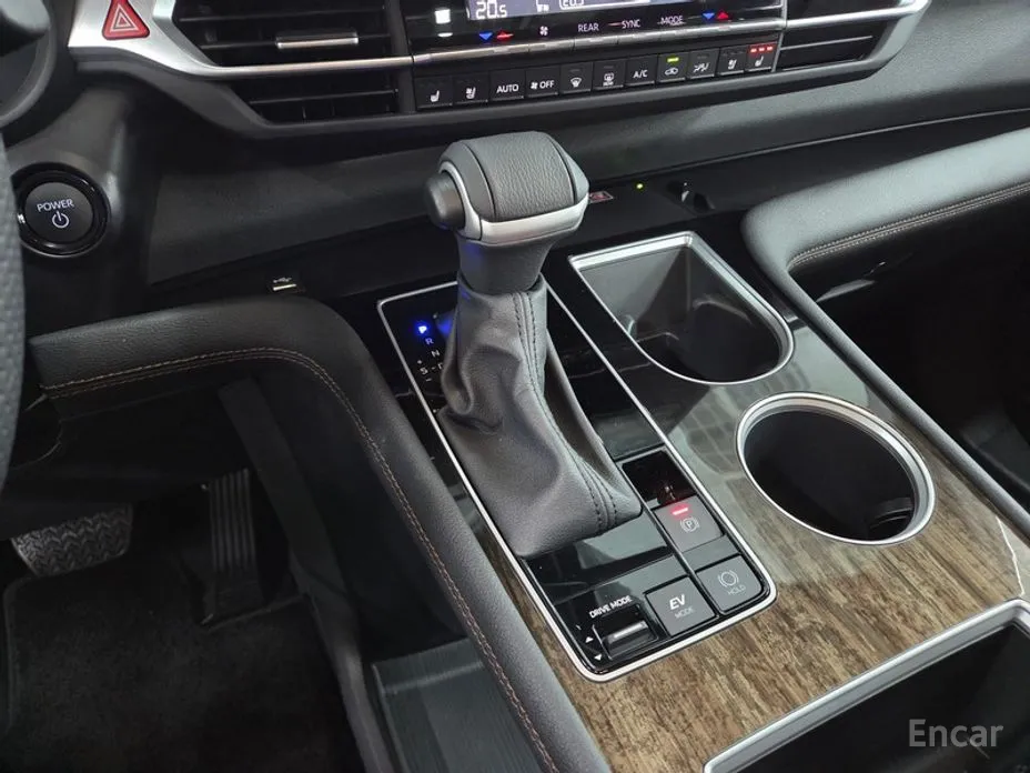 Фото 10 - Toyota Sienna