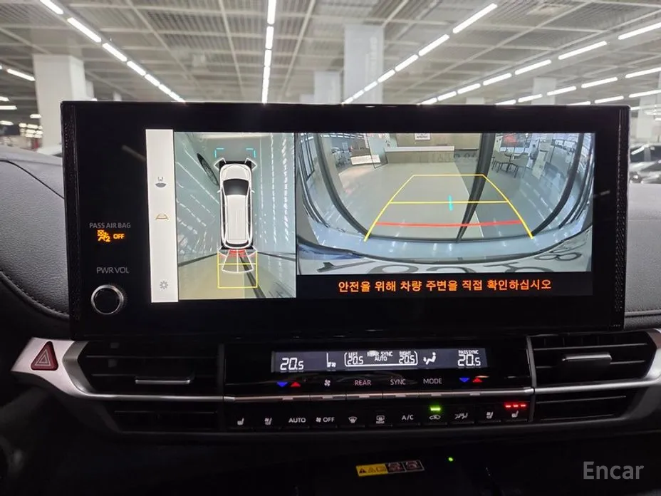 Фото 9 - Toyota Sienna