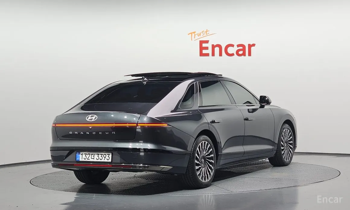 Фото 2 - Hyundai Grandeur