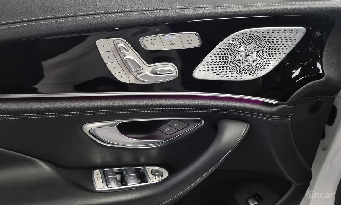 Фото 18 - Mercedes-Benz AMG GT