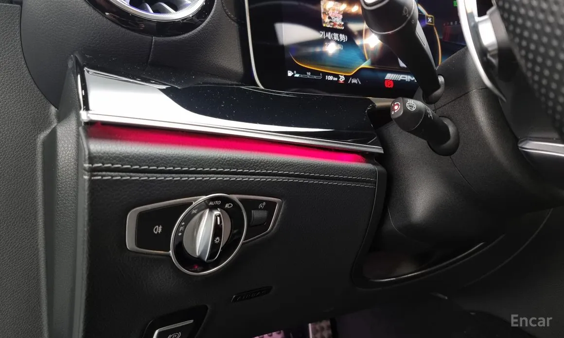 Фото 19 - Mercedes-Benz AMG GT