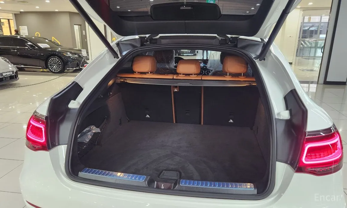 Фото 18 - Mercedes-Benz GLC-Class