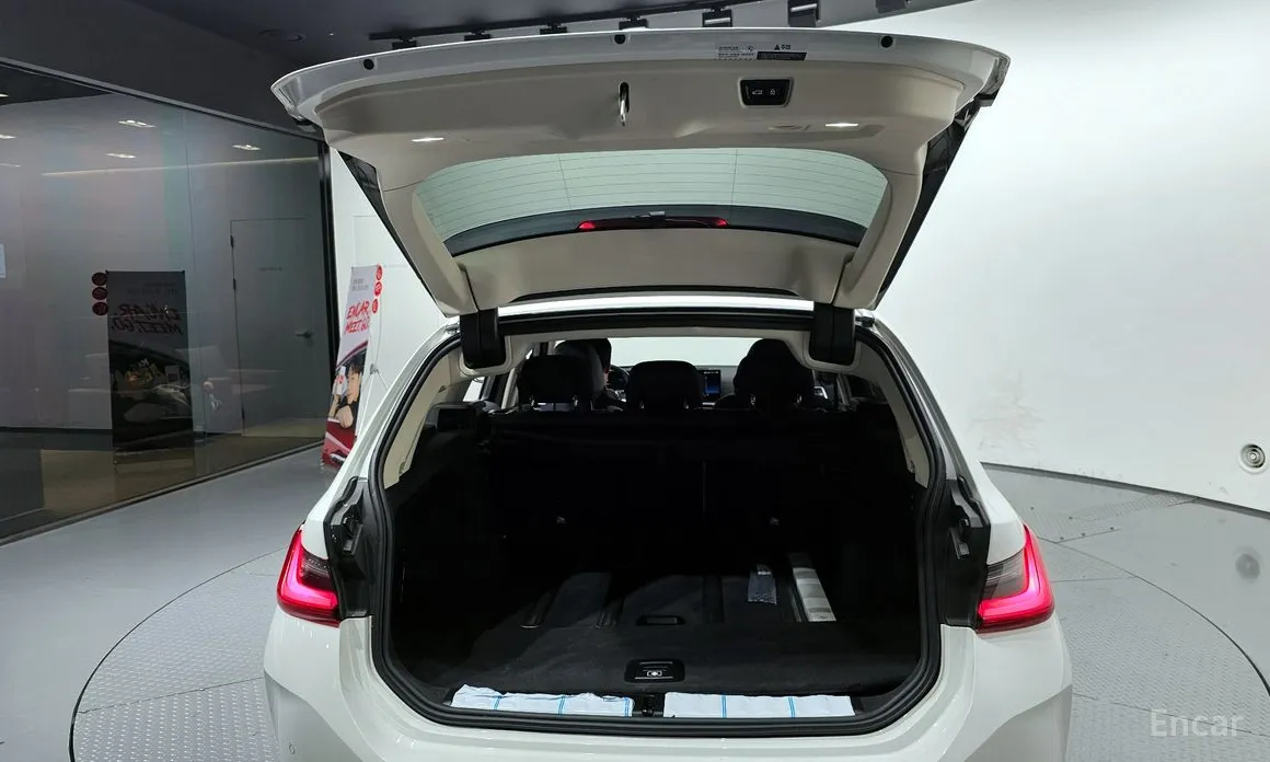 Фото 20 - BMW 3 Series