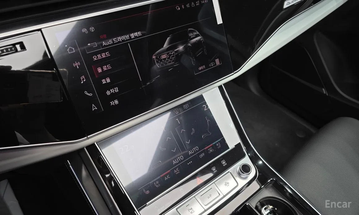 Фото 15 - Audi Q7