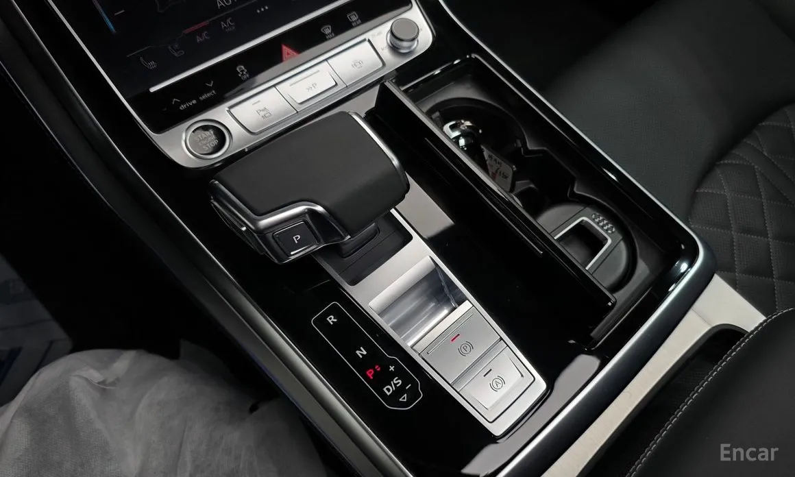 Фото 9 - Audi Q7