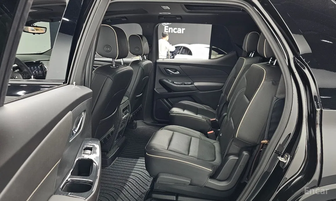 Фото 11 - Chevrolet Traverse