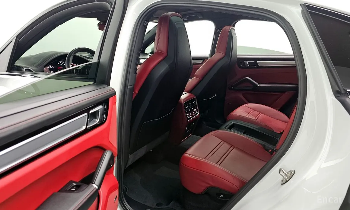 Фото 12 - Porsche Cayenne
