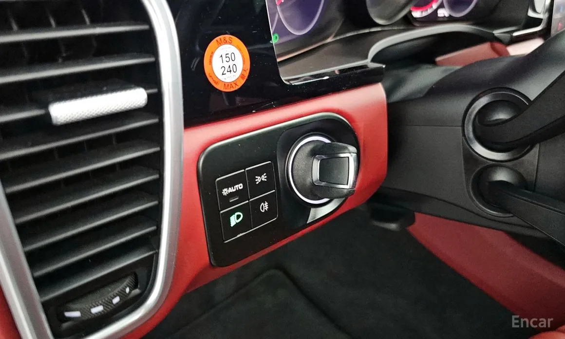 Фото 16 - Porsche Cayenne