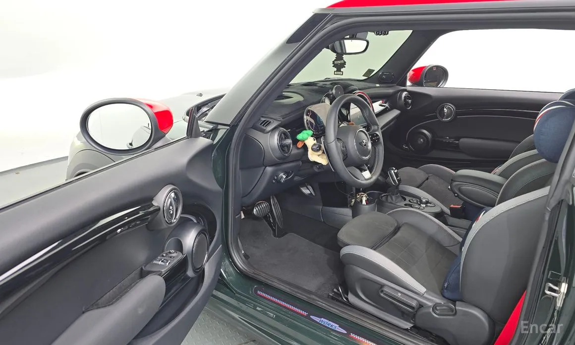 Фото 10 - Mini Cooper