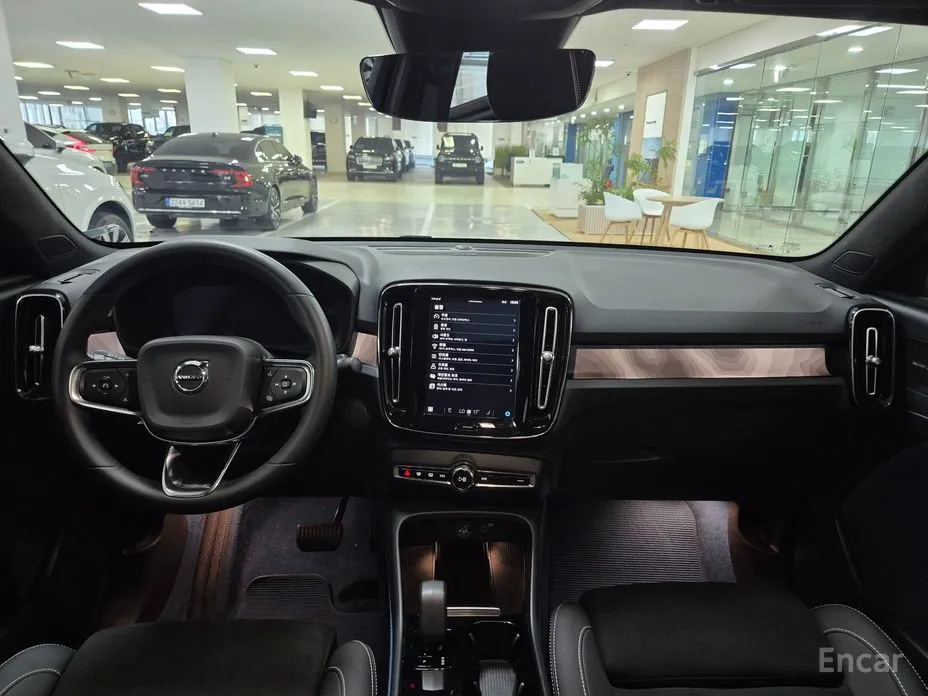 Фото 7 - Volvo C40