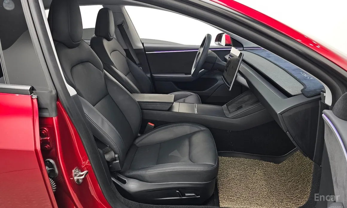 Фото 11 - Tesla Model 3