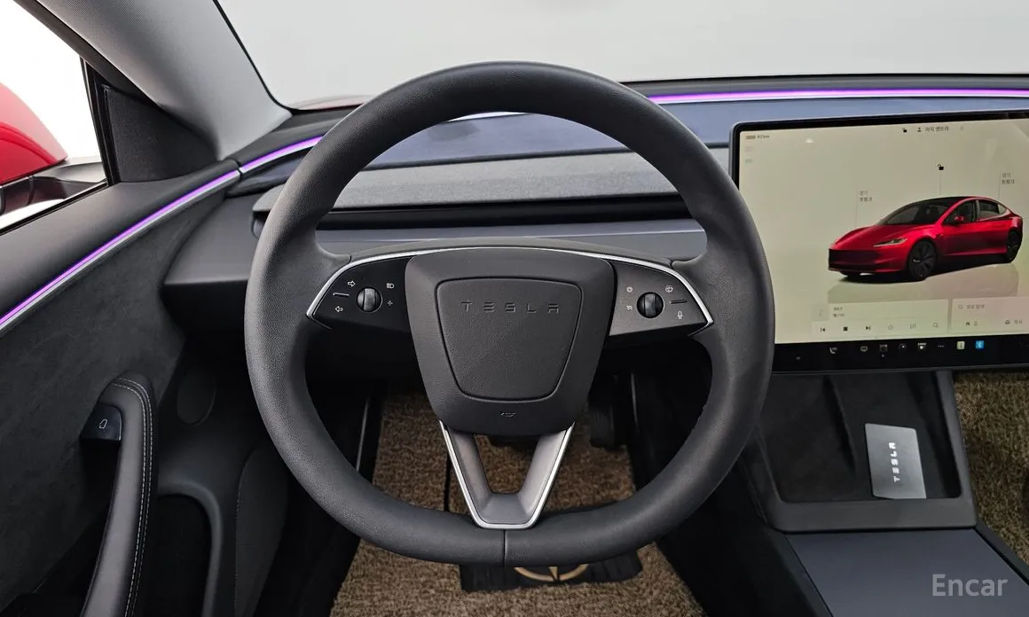 Фото 13 - Tesla Model 3