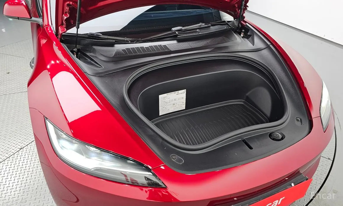 Фото 6 - Tesla Model 3