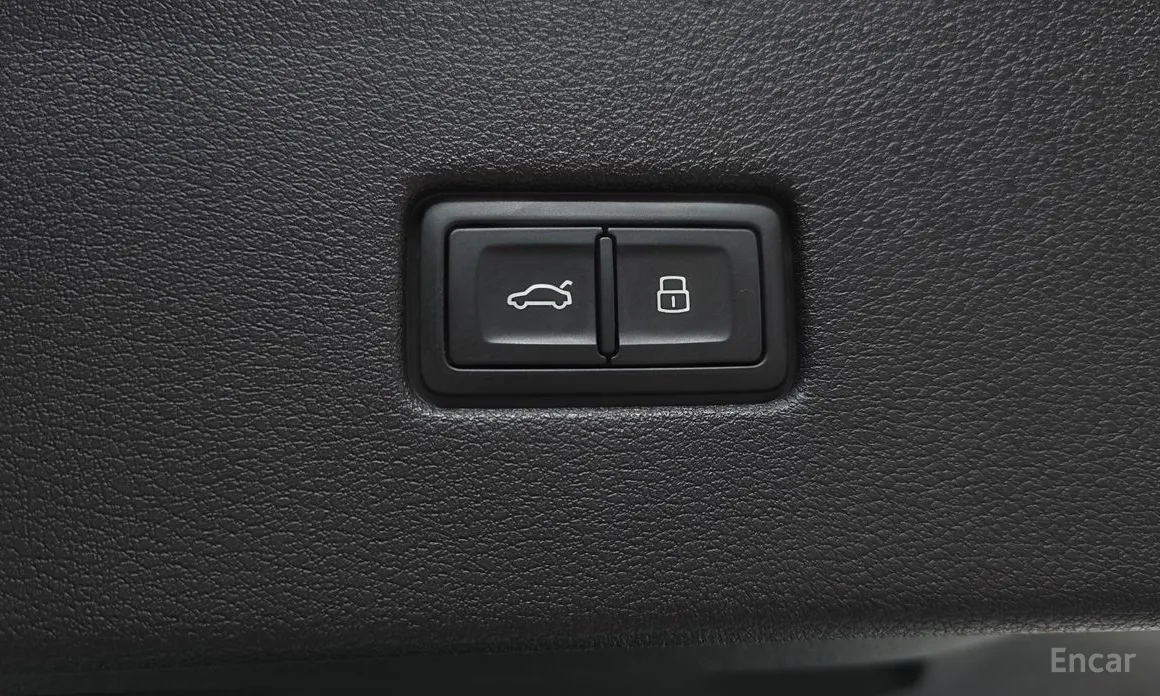 Фото 19 - Audi RS Q8