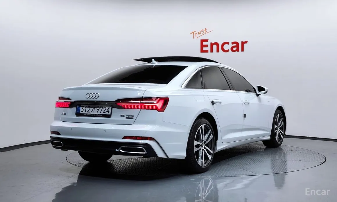 Фото 2 - Audi A6