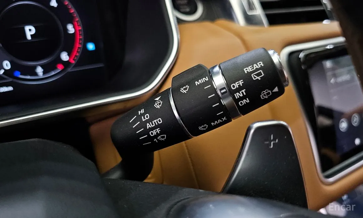 Фото 15 - Land Rover Range Rover Sport