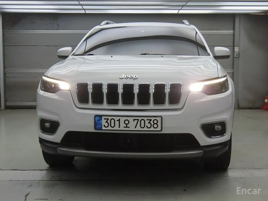 Фото 2 - Jeep Cherokee