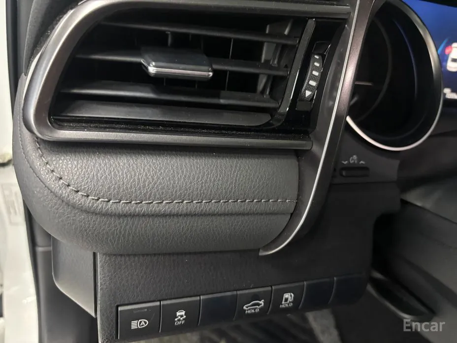 Фото 10 - Toyota Camry