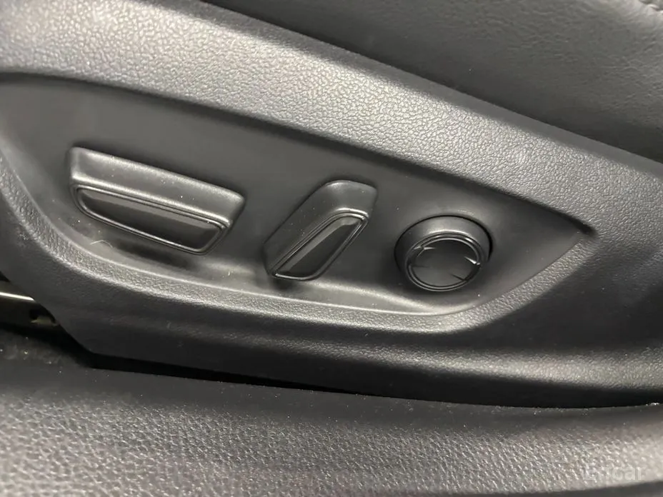 Фото 11 - Toyota Camry