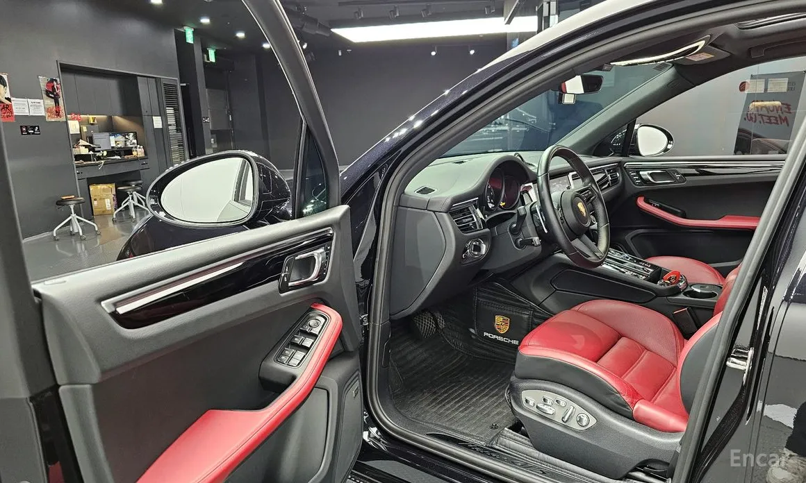 Фото 11 - Porsche Macan