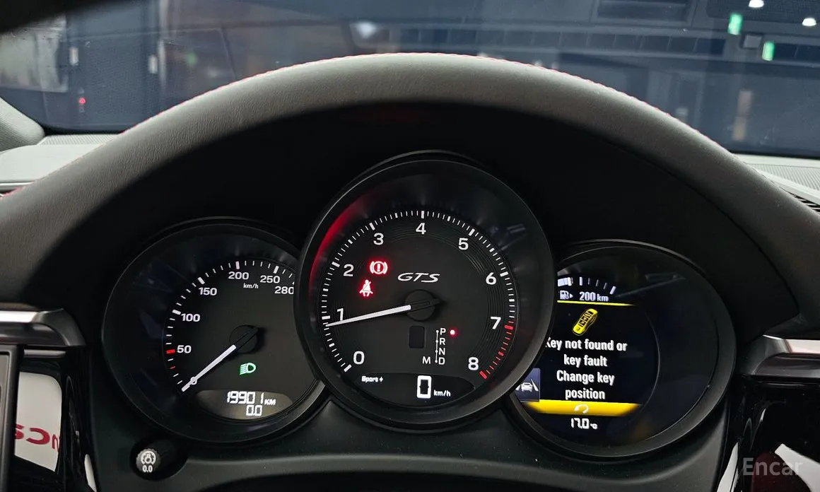 Фото 8 - Porsche Macan