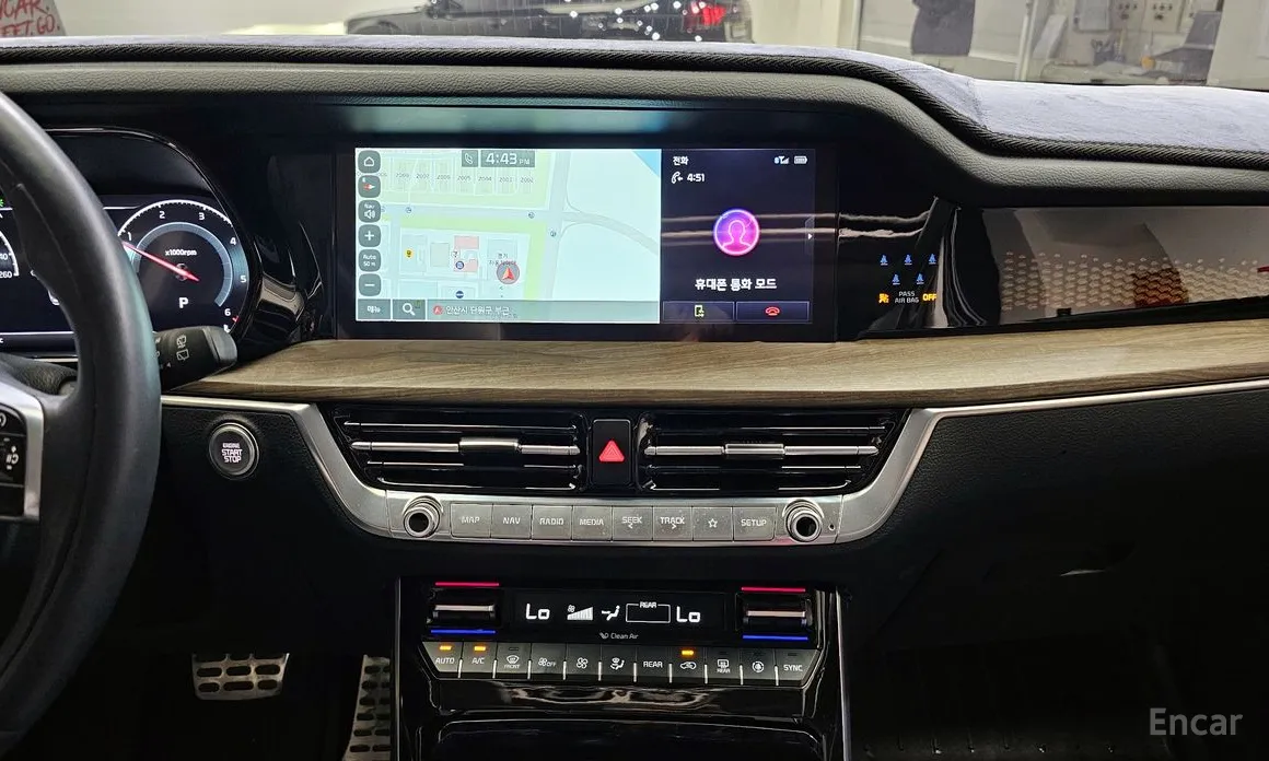 Фото 16 - Kia Mohave