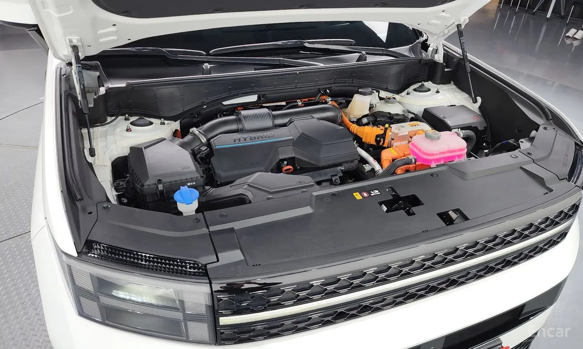 Фото 6 - Hyundai Santa Fe