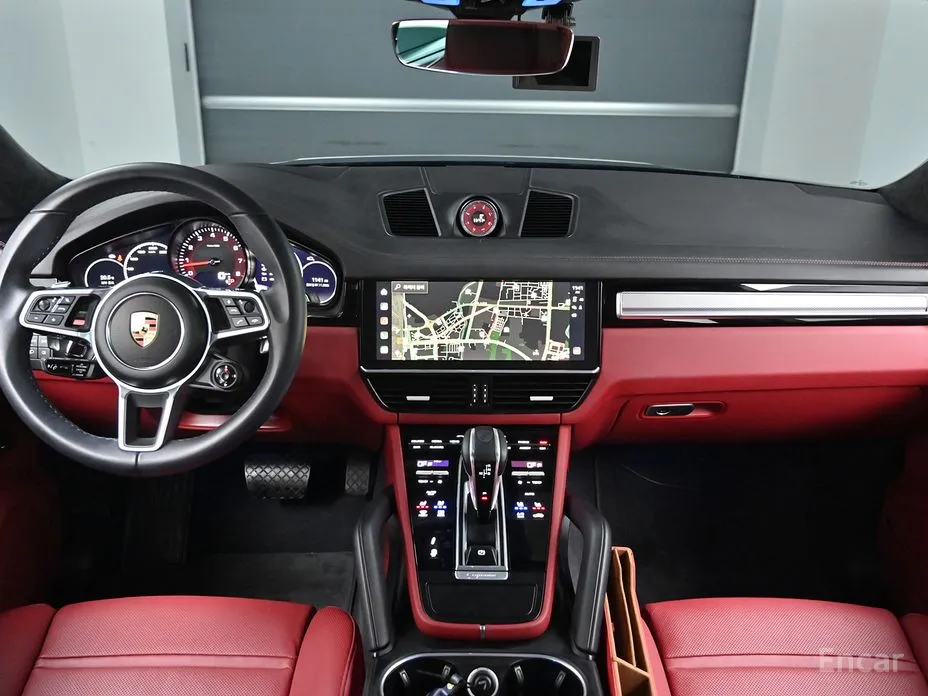 Фото 7 - Porsche Cayenne