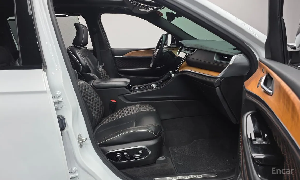 Фото 10 - Jeep Cherokee