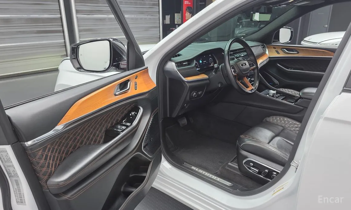 Фото 11 - Jeep Cherokee