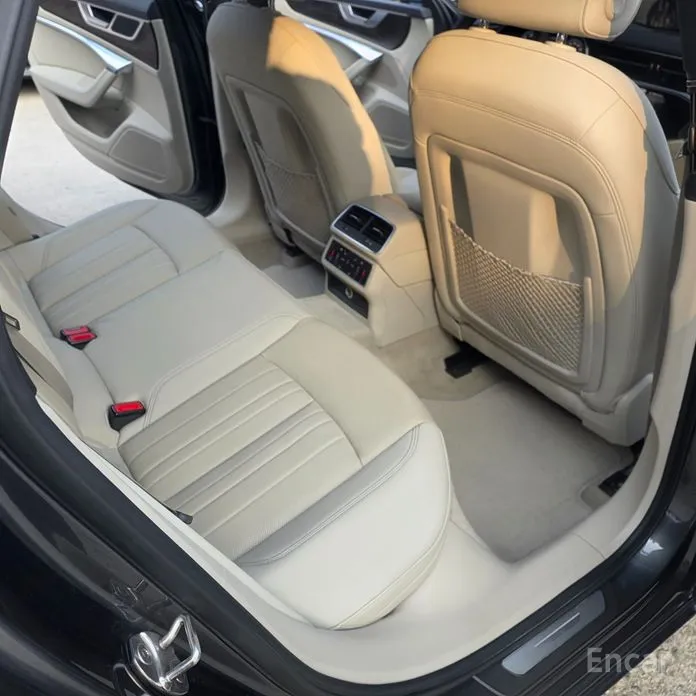 Фото 11 - Audi A6