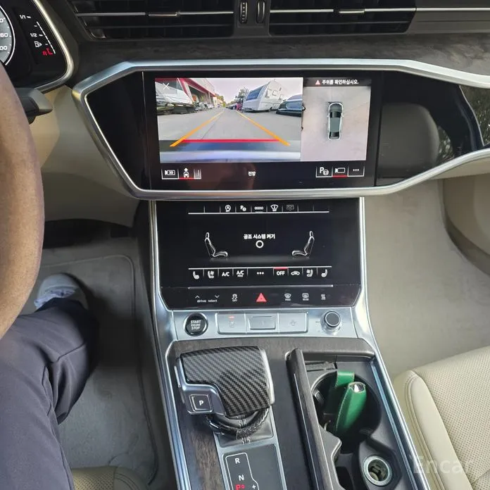 Фото 16 - Audi A6