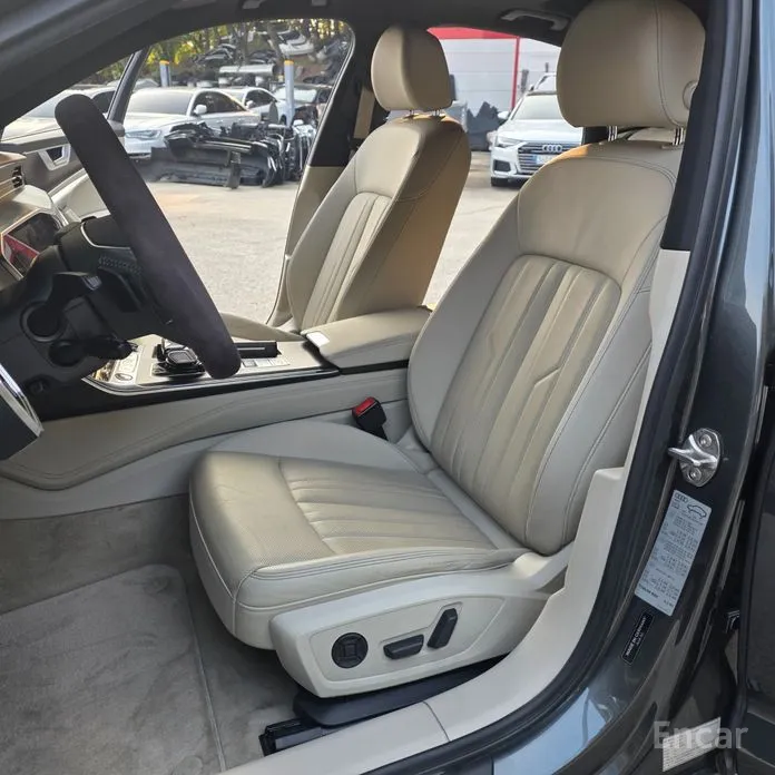 Фото 8 - Audi A6